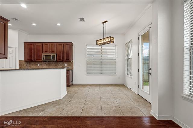 Building Photo - 1124 Crystal Creek Dr