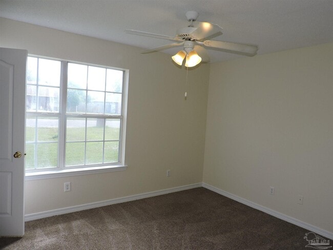 Building Photo - 1607 Dee's Rd