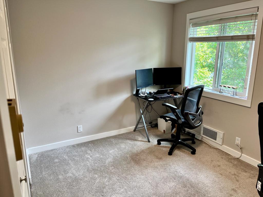 Building Photo - 1526 192nd St SE