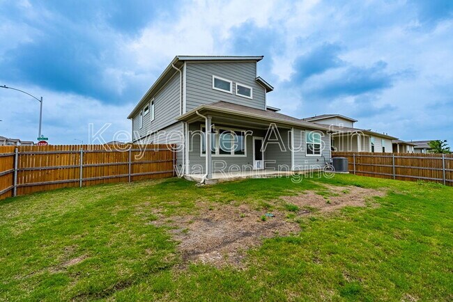 Building Photo - 2901 Louris Ln
