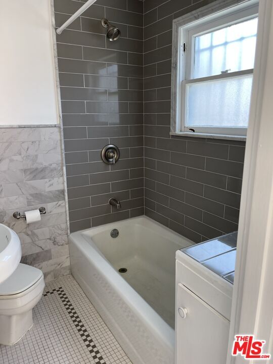 Building Photo - 1307 Innes Pl