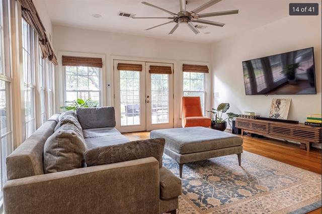 Building Photo - 5201 Reiger Ave