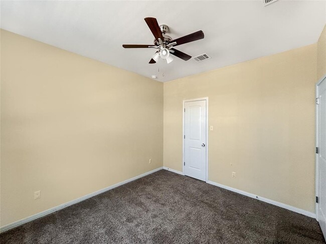 Building Photo - 512 Canadian Springs Dr