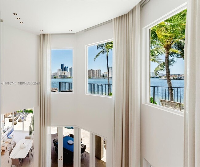 Building Photo - 3916 Island Estates Dr