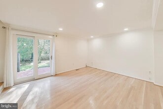 Building Photo - 8932 Barrowgate Ct