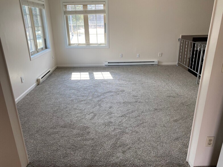 Building Photo - 606 13th St NW