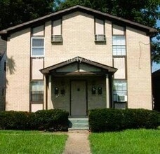 Building Photo - 3618 Taylor Blvd