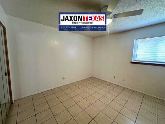 Building Photo - 1067 Villa Linda Way