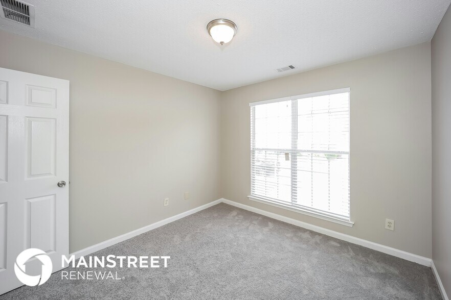 Building Photo - 6555 Creekview Ct