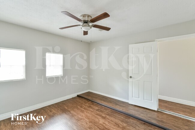 Building Photo - 11822 El Sendero St