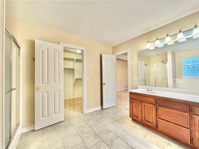 Building Photo - 2609 Drexelwood Dr