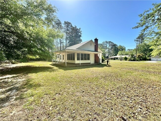 Building Photo - 1005 Seminole Trail