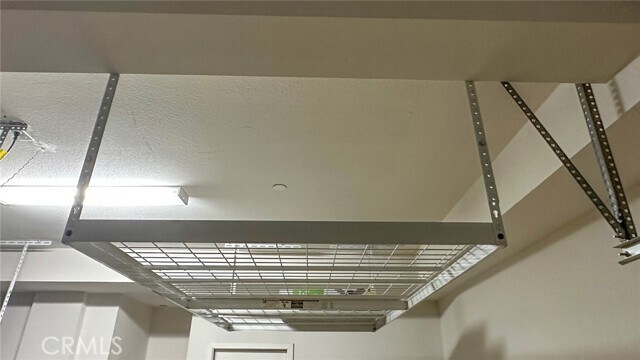 Building Photo - 92 Patria