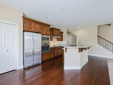 Kitchen Space - 6128 NW Trowbridge Dr