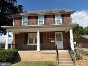 Building Photo - 329 N Main St