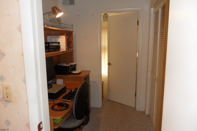 Building Photo - 162 Hidden Hollow Ct