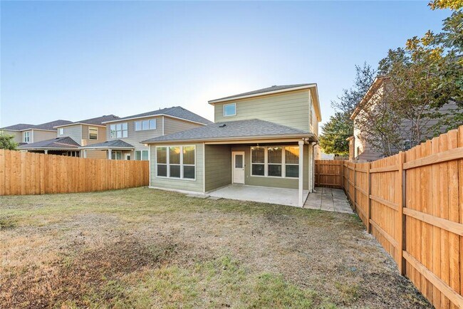 Building Photo - 9961 Aly May Dr