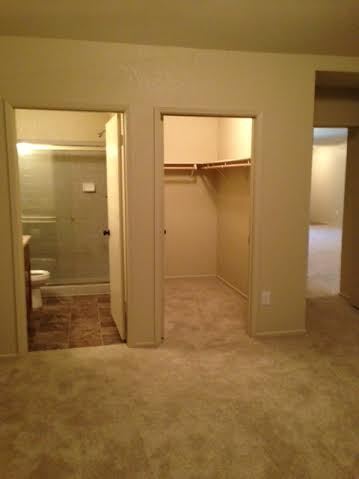 Building Photo - 2 Bedroom 2 Bath Condo in Sunset Mountain ...