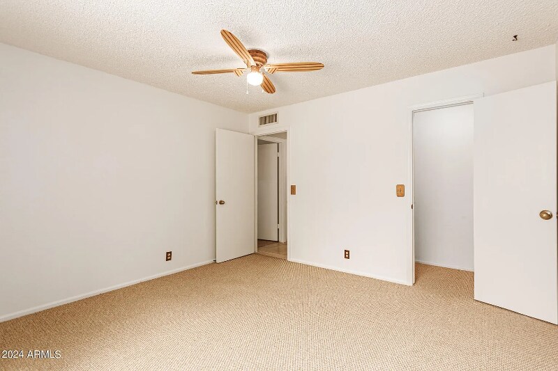 Building Photo - 12340 N 72nd Dr