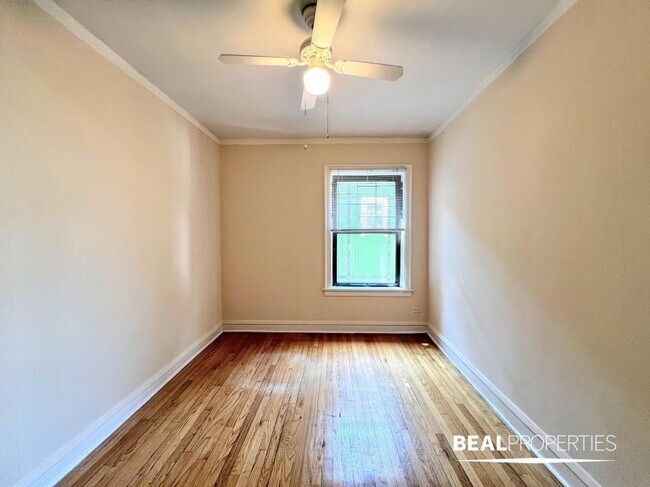 Building Photo - 1 bedroom in CHICAGO IL 60657