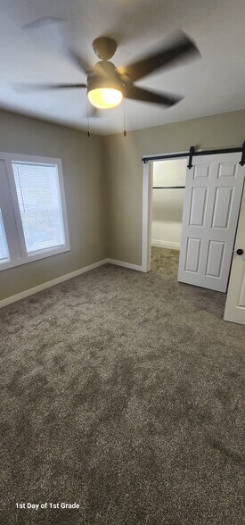 Building Photo - 261 N PERSHING AVE