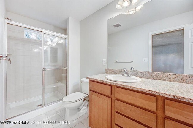 Building Photo - 245 Chickadee Ct