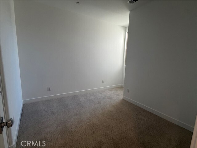 Building Photo - 1485 Snowberry Pl