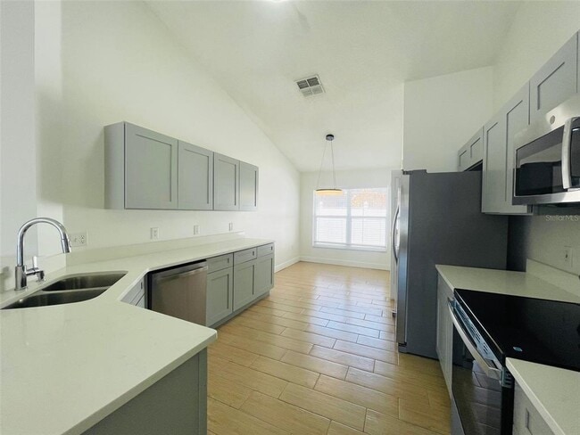 Building Photo - 2425 Timothy Ln