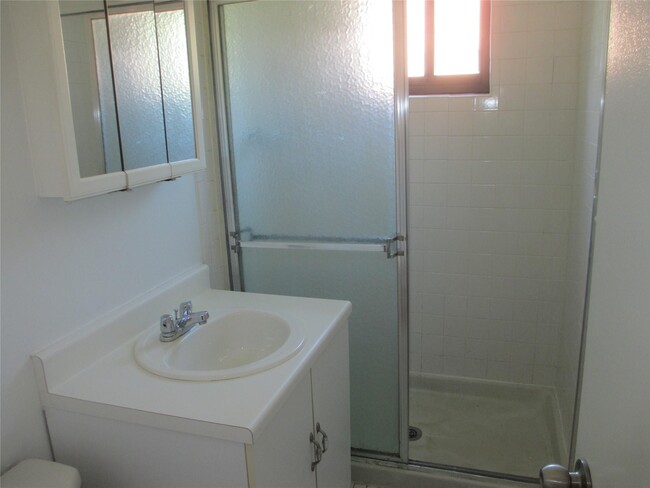 Building Photo - 15 Brevoort Dr