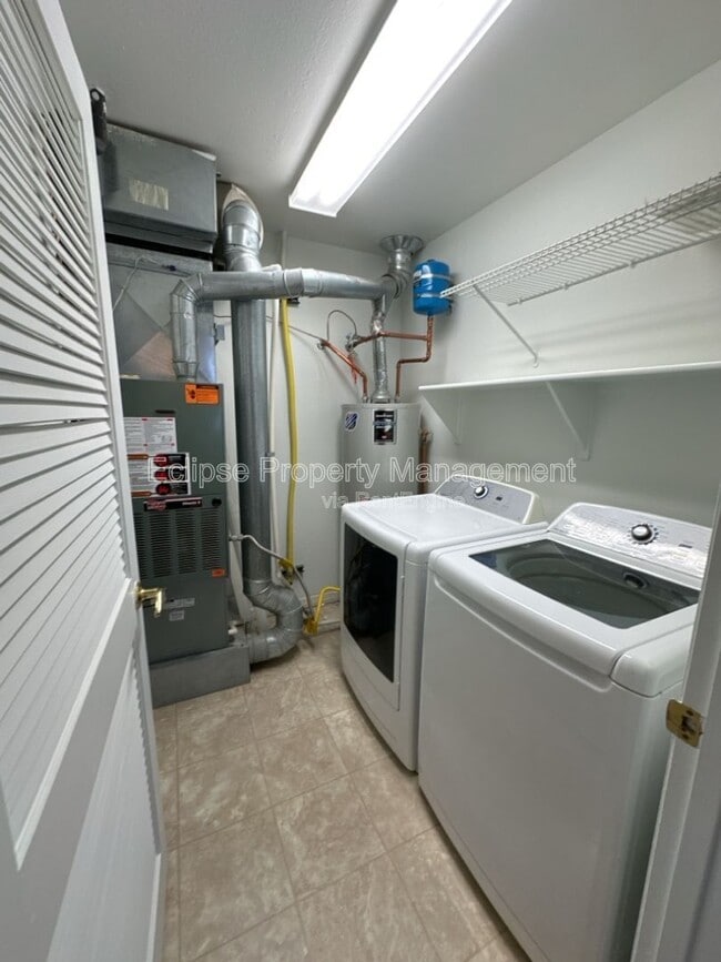 Building Photo - 2461-F 1/4 F 1/4 Rd