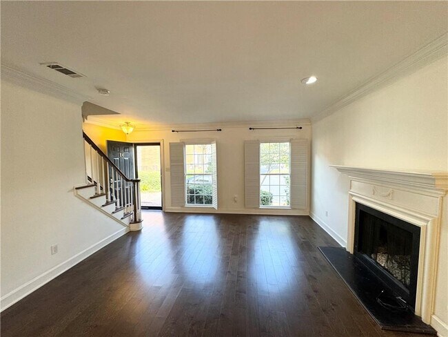 Building Photo - 84 Mt Vernon Cir
