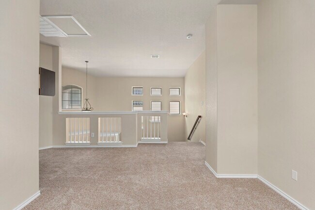 Building Photo - 1230 Nicholas Manor