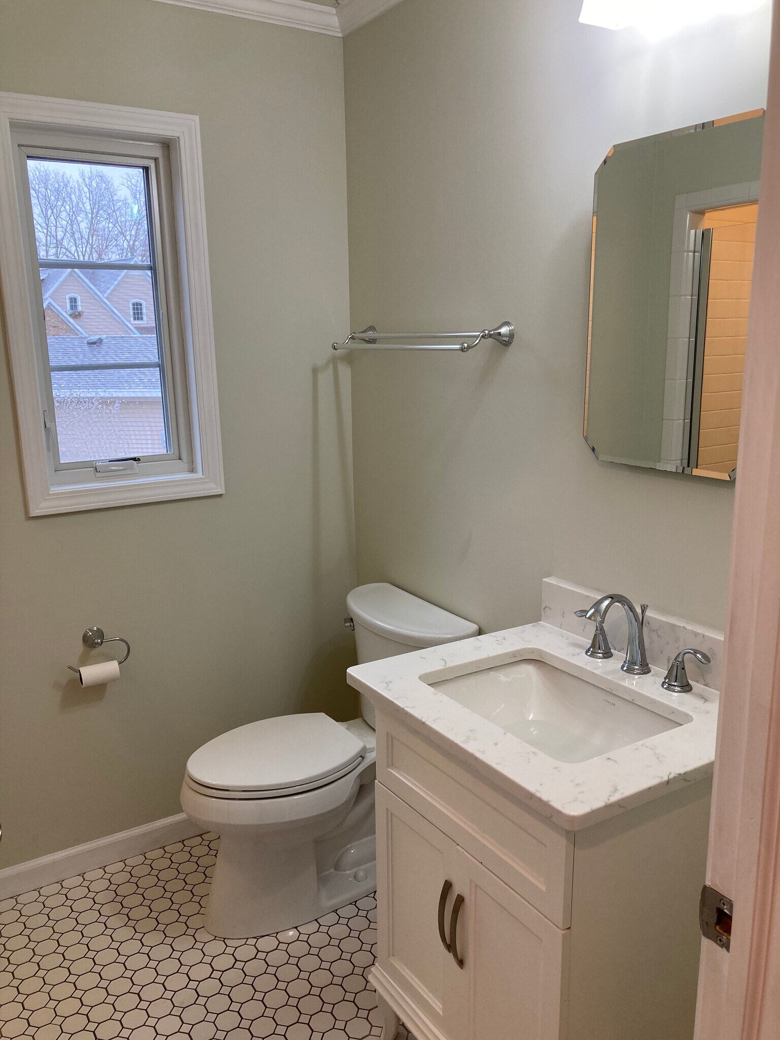 Building Photo - 6204 W Kimberly Rd