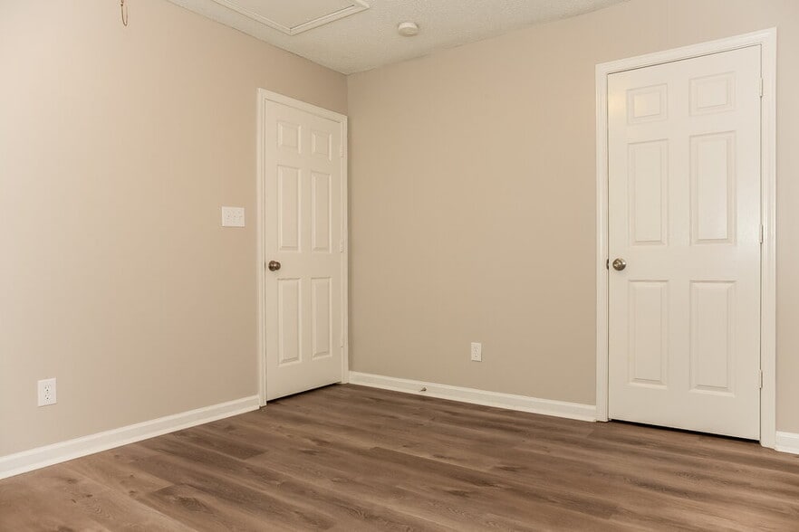 Building Photo - 10316 Gold Pan Rd