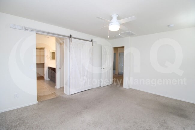 Building Photo - 222 N 56th Pl