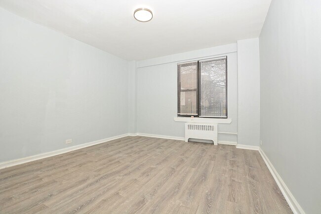 Building Photo - 7200 S Coles Ave