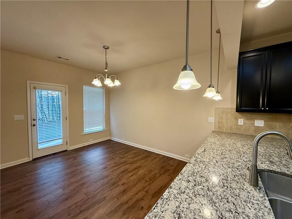 Building Photo - 1518 Brookmere Way