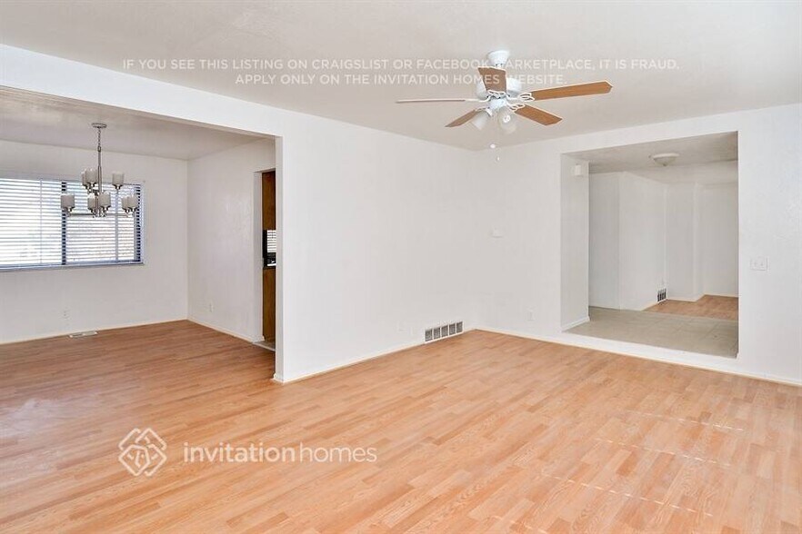 Building Photo - 3679 S Helena Way