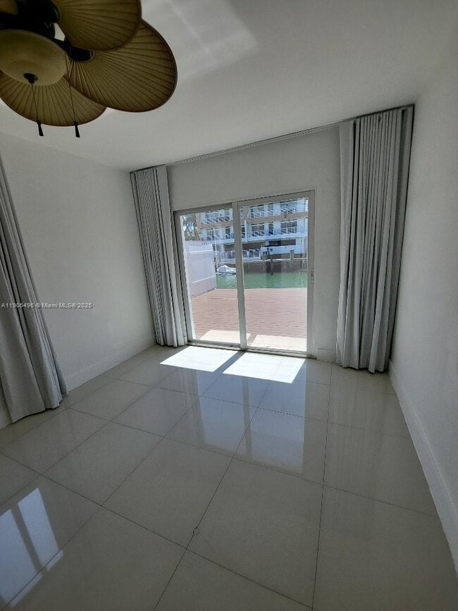 Building Photo - 7707 Hawthorne Ave