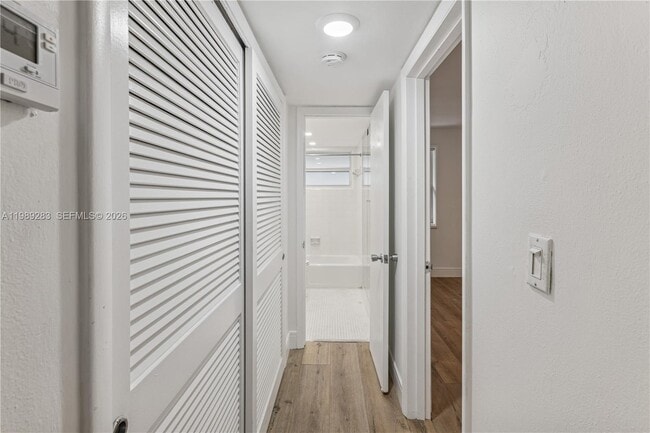 Building Photo - 255 Sunrise Dr