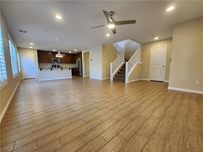 Building Photo - 3001 Camino Sereno Ave