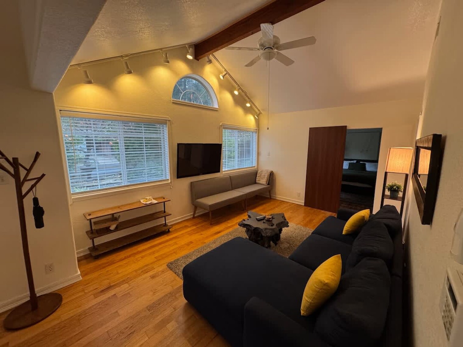 Building Photo - 292 Bell Ln