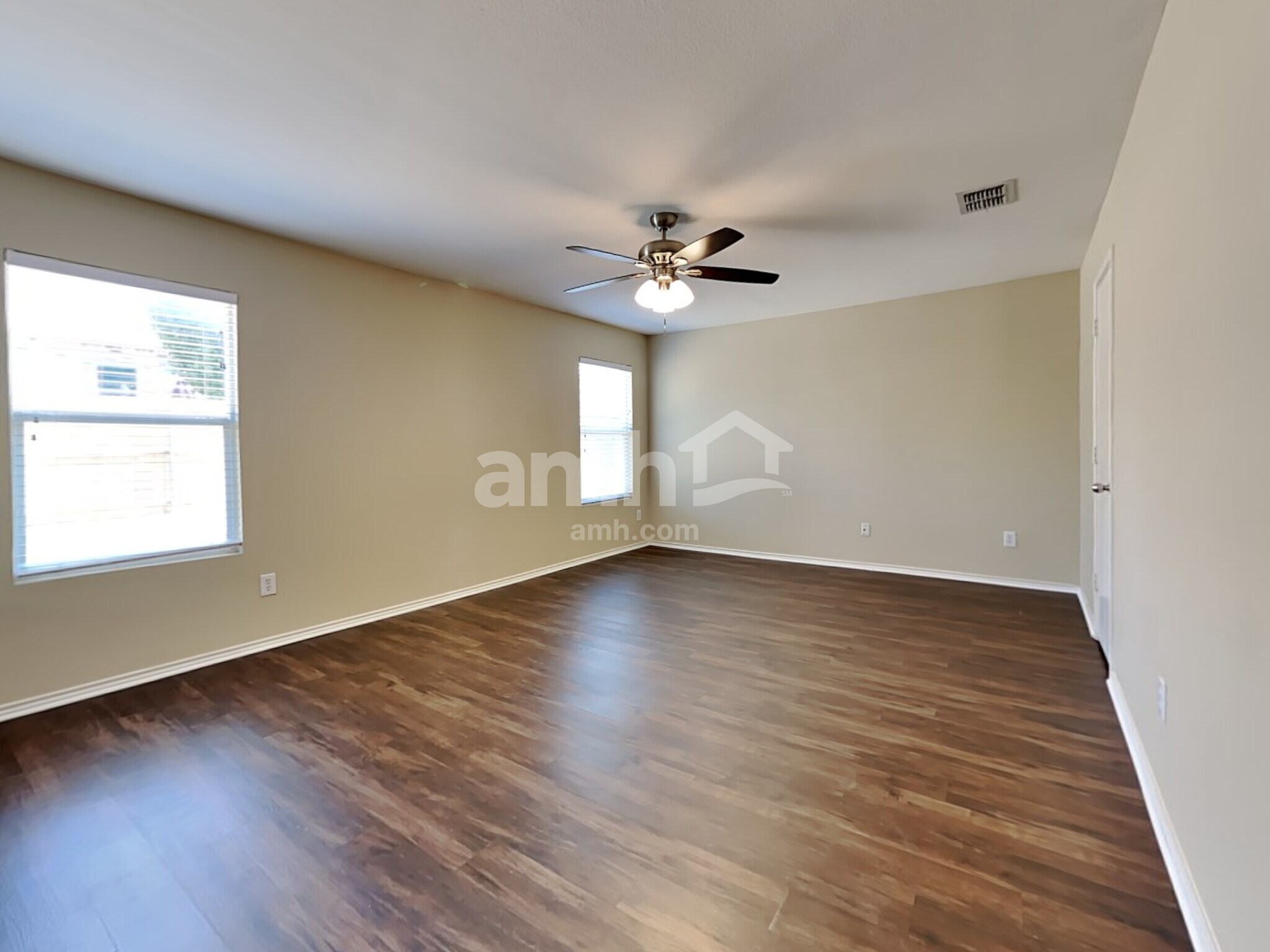 Building Photo - 1913 J Cheshier Rd