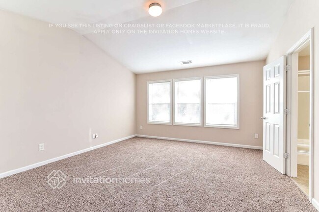 Building Photo - 2503 Winslow Ridge Dr NE