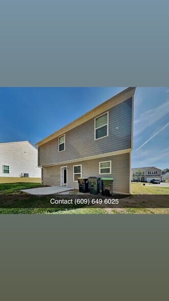 Building Photo - 2402 King Malcolm Ln