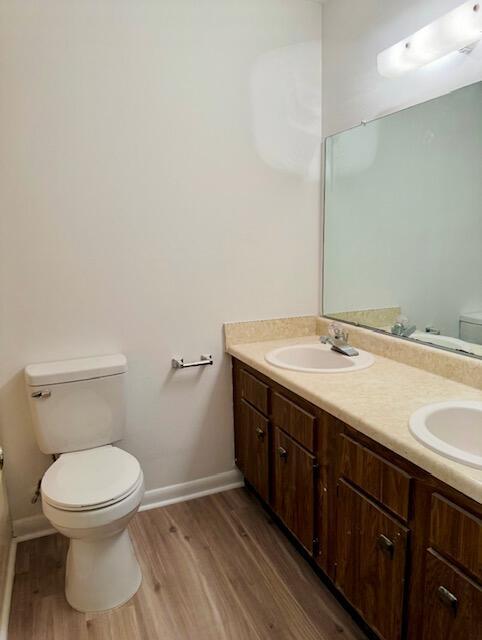 Building Photo - 511 Maple Ave