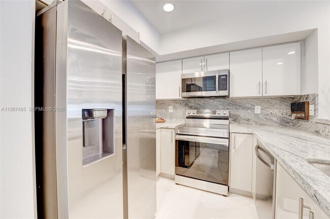 Building Photo - 8352 Dundee Terrace