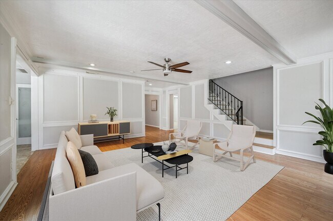 Building Photo - 1711 Chestnut Ridge Rd