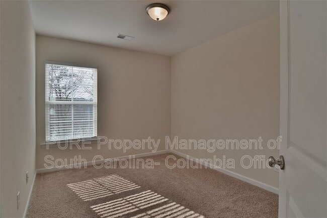 Building Photo - 215 Northwood St