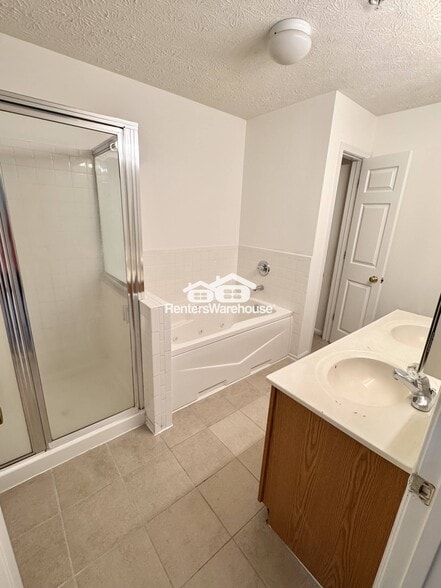 Building Photo - 8077 Brookstone Ct